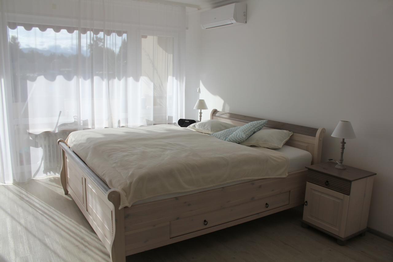 Mariaprimavera Apartment Am Kurpark Mit Schwarzwaldblick * * * * Bad Krozingen Buitenkant foto